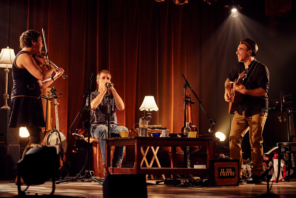 3-bondebarras-reperes-03-web-credit_vitor_munhoz